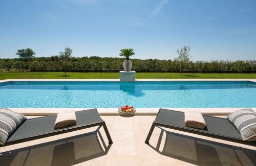 Korenici Villa | Villa Nevija u Ladicima for 10 people with sea view & sports complex in Central Istria