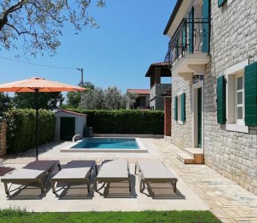 Buici Villa | Villa Nika