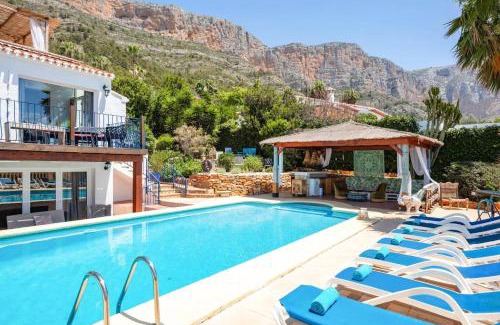 Ermita Villa | Villa Nirvana by Villa Plus