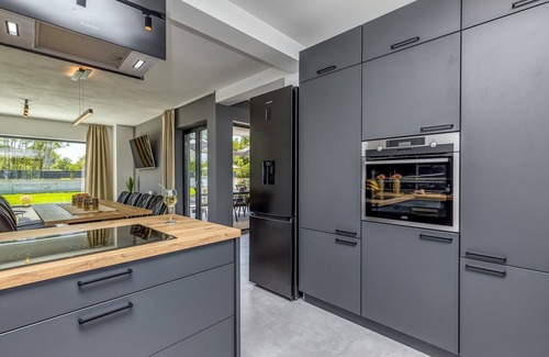 Tinjan Villa | Villa Nona in Kringa