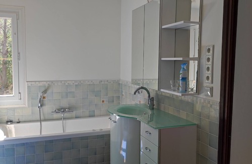 Montesquieu-des-Alberes Villa | Villa "Om Shanti" at the foot of the Albères mountains