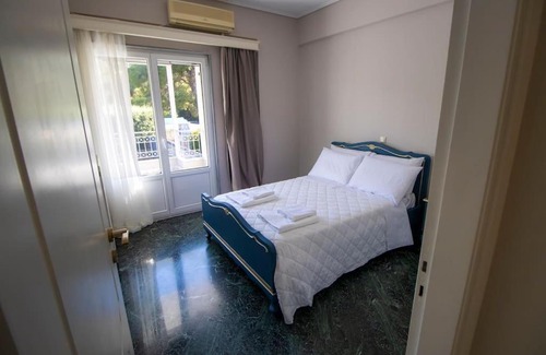 Nea Makri Villa | Villa Oasis