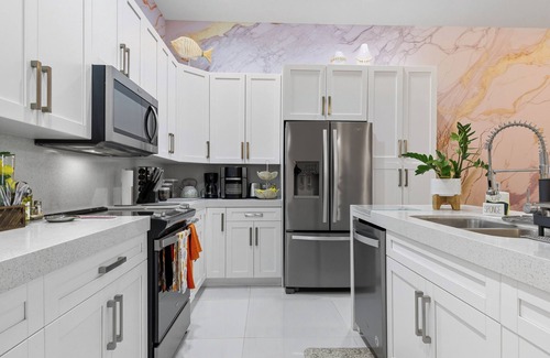 Homestead House | Villa Oasis with Heated Pool Gateway to Miami & Keys