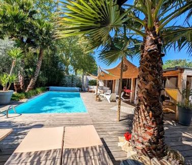 Langlade Villa | Villa oliva jacuzzi sauna piscine chauffée