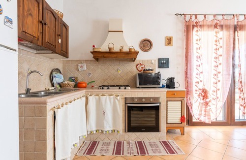 Villa San Pietro Villa | Villa 'Oliveto' with Mountain View, Private Terrace and Air Conditioning