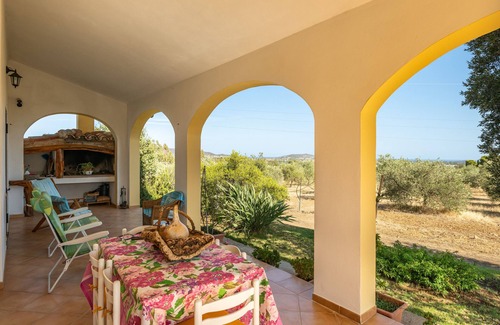 Villa San Pietro Villa | Villa 'Oliveto' with Mountain View, Private Terrace and Air Conditioning