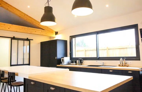 Gujan-Mestras Villa | Villa "Onébien" 1/8 pers, heated pool.