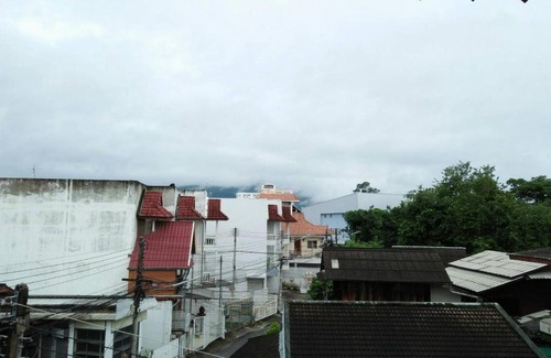 Wua Lai Hotel | Villa Oranje Chiang Mai