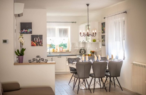 Vrvari Villa | Villa Orchidee for Family