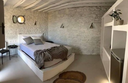 Tinos Town Villa | Villa Overlooking the Aegean