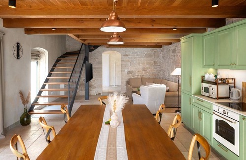 Prkacini Villa | Villa Paladnjaki - Luxury Villa with Private Pool, Included Daily Breakfast & Exclusive Istrian Food, Wine, and Olive Oil Tastings