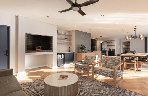 Stellenbosch Villa | Villa Paradys - Serviced