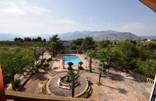 Caccianova Villa | Villa Parco del Monte
