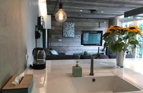 Gilze Bed & Breakfast | Villa Pats