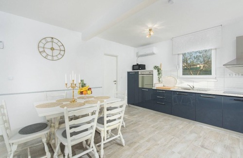 Radini House | Villa Pendolina with Private Pool and Jacuzzi