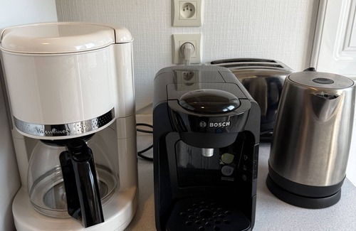 Pentrez House | Villa perched on the cliff, sea view