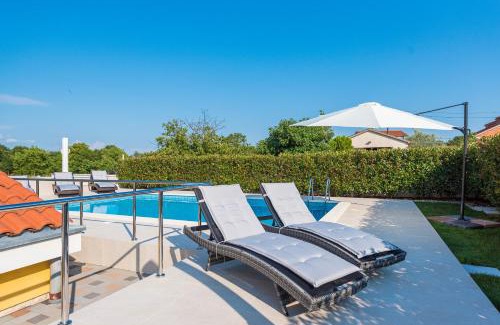 Brisevo Apartment | Villa Petra s bazenom, roštiljem i parkingom