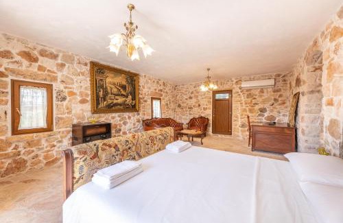 Ceglie Messapica House | Villa Pietra d'Ulivo