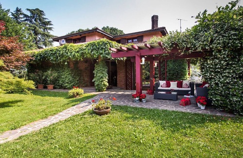 Sulbiate Villa | Villa Pina 8+2, Emma Villas