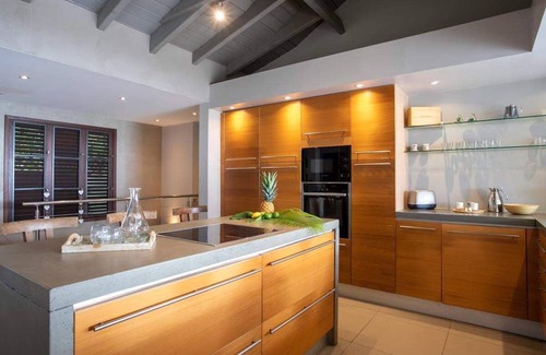 Cul de Sac Villa | Villa Pinel Waterfront property, Sea View Villa, heated swimming pool, beach