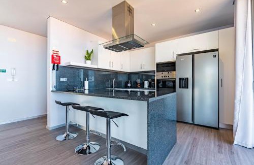 Estreito da Calheta Villa | Villa Pinheira IV -Heated swimming pool