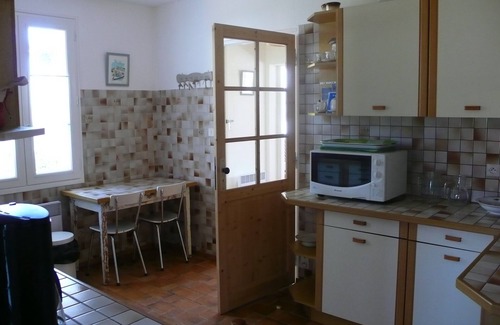 Sainte-Marie-de-Re Villa | Villa+piscine privée 4 étoiles à l'ILE DE RE, village La Noue, sleeps 10 wifi