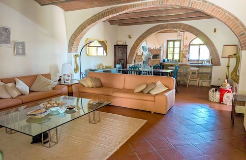 Suvereto Villa | Villa Poggio al Coniglio in Suvereto with pool