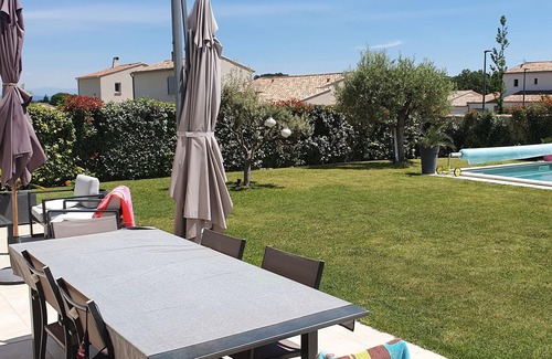 Caumont-sur-Durance Villa | Villa provençale res