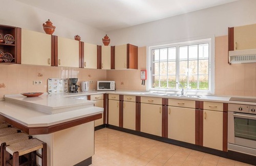 Albufeira Villa | Villa Quinta Jolu - 4 Bed private Villa with pool close to shopping and.