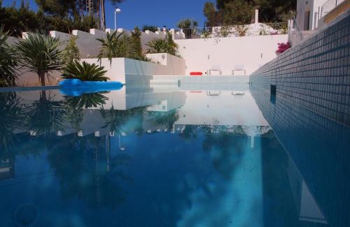 Arnella Villa | Villa Renate El Portet Moraira 500m to Sand Beach Saturday Arrive-Leave Only