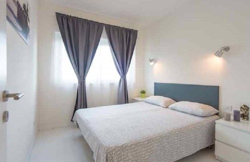 Notaresco Apartment | VILLA RENZO modern apartment in a country house a few minutes from the coast