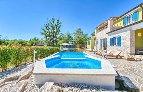 Muzini Villa | Villa Rijeka - Five Bedroom Villa, Sleeps 10