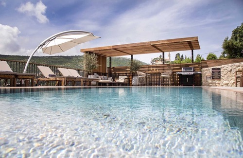 Rozat Villa | Villa Ritz DaySpa - 5 star villa with a pool, spa with a Jacuzzi and sauna, gym and e-bikes