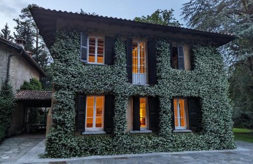 Bellagio Villa | Villa Riva Bellagio with Pool & Garden by Rent All Como