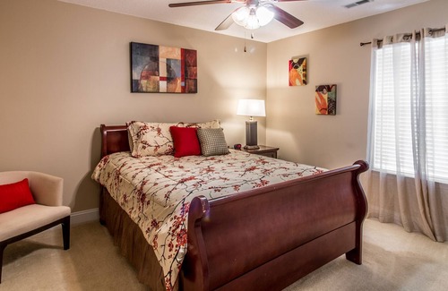 Redstone Arsenal House | Villa Rockett! Your Sweet Home Away from Home