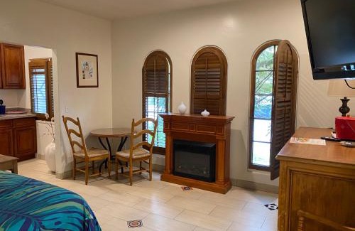 West Beach Hotel | Villa Rosa Inn