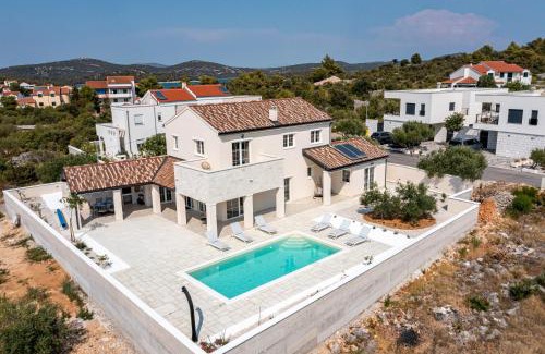 Jezera Villa | Villa Royal Stone with Pool, 350m from beach