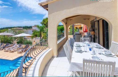 Pinar del Advocat Villa | Villa Safran by HMR Holidays