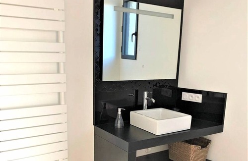 Sampzon House | Villa Sampzon, 3 bedrooms, 8 persons