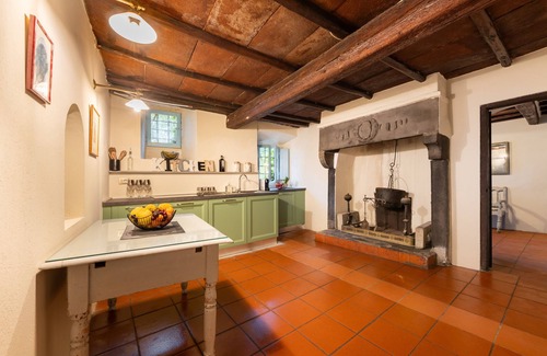 Fiesole Villa | Villa 'San Clemente' on the Florentine hills with Garden and Private Parking and Wi-Fi