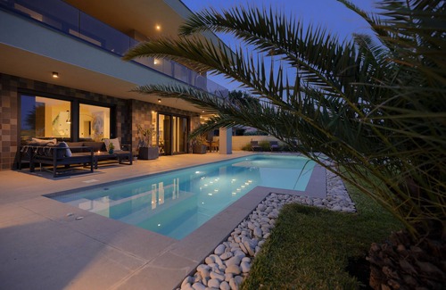 Pomer Villa | Villa Scala Pomer for 8 people, near Medulin, first row to the sea