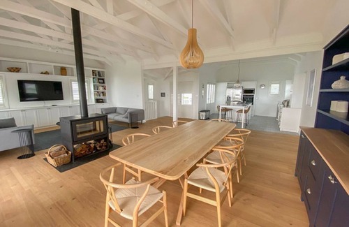 Scarborough Villa | Villa Scarborough - Four Bedroom Villa, Sleeps 8