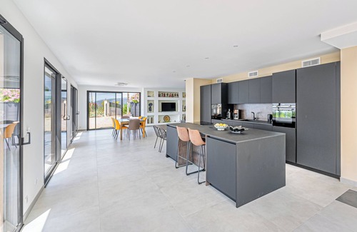 Le Rayol Villa | Villa sea view