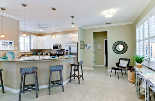 Heron's Watch House | Villa Sea La Vie - Newly Renovated Lakefront Home w/Private Pool