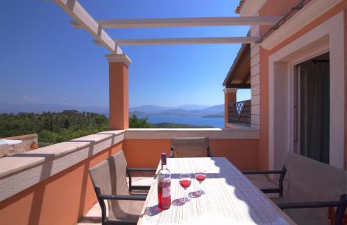 Petaleia Villa | Villa Serpa by Villa Plus