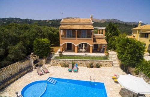 Petaleia Villa | Villa Serpa by Villa Plus