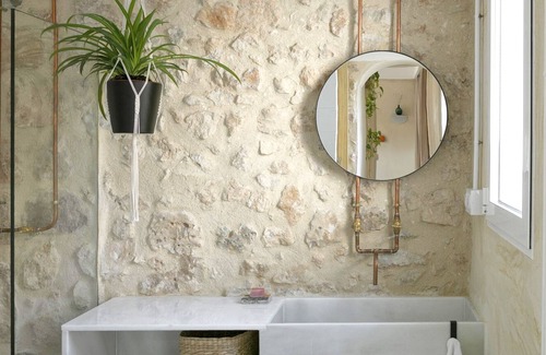 Requena Cottage | Villa Serrano, the house of a thousand floors