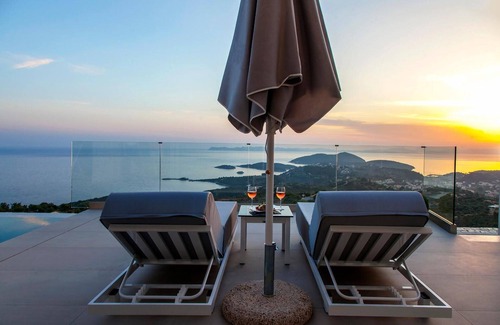 Sivota Villa | Villa 'Sivota Sunset Two-Bedroom 1' with Sea View, Wi-Fi and Air Conditioning