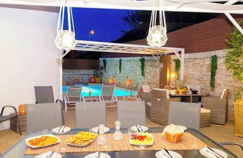 Skaleta Villa | Villa Sky - Six Bedroom Villa, Sleeps 12