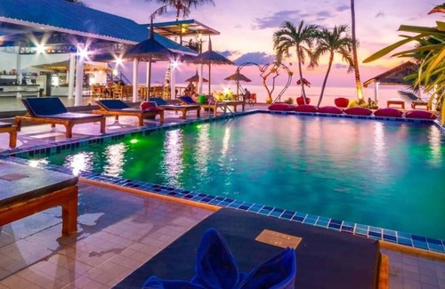 Ko Lanta Villa | Villa - Sleeps 8 - Terrace - Beach Close